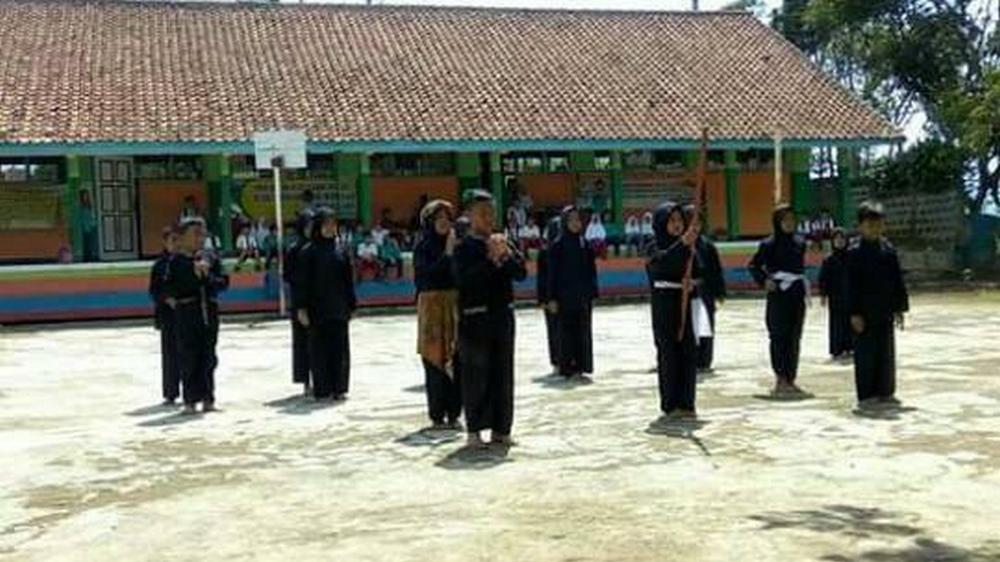 Kegiatan luar kelas SD Negeri Pamarisen Sumedang Utara