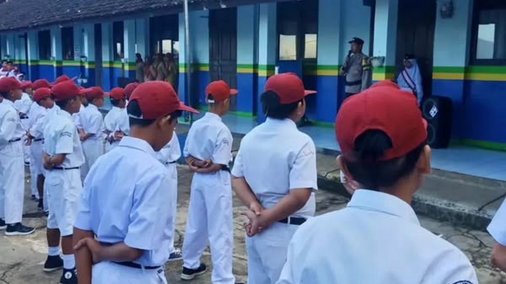 Kegiatan luar kelas SD Negeri Tenjonagara Sumedang Selatan
