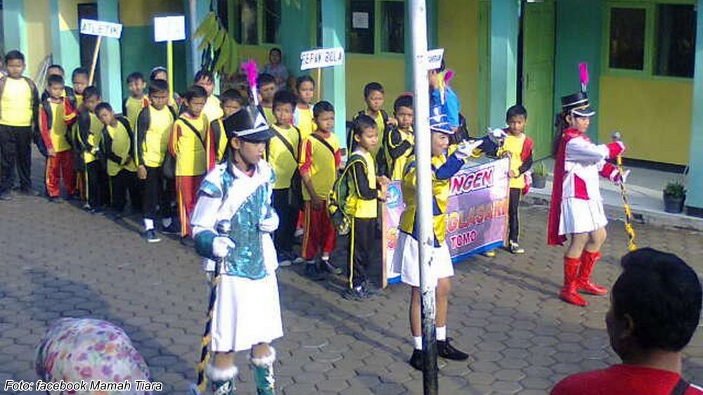 Kontingen SD Negeri Neglasari Kecamatan Tomo