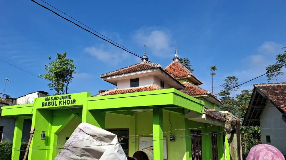 Masjid di Kampung Talun Desa Pasigaran