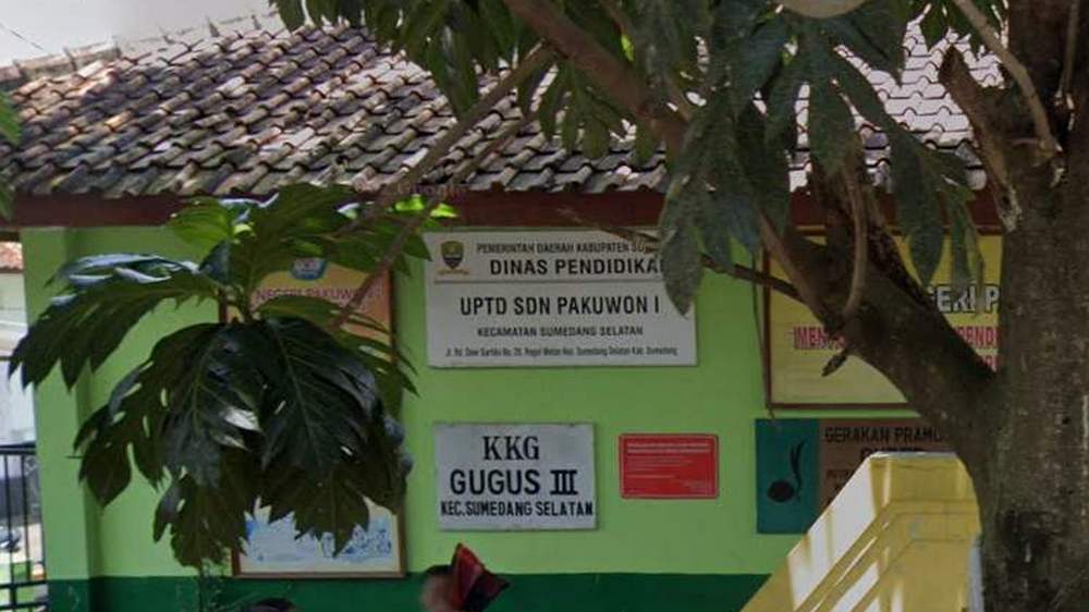 Papan nama SD Negeri Pakuwon I Sumedang Selatan