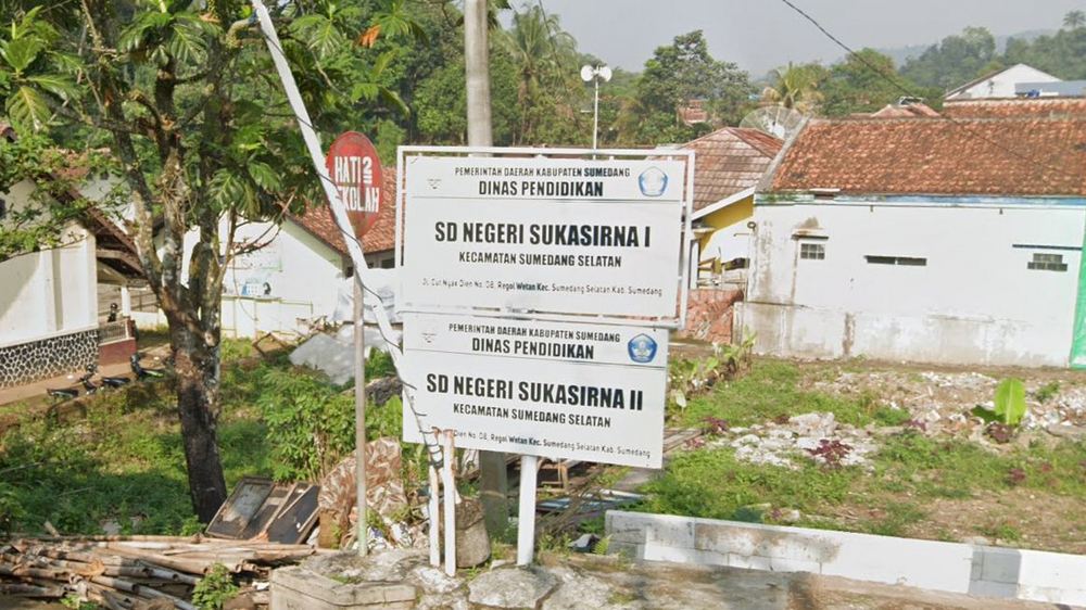 Papan nama SD Negeri Sukasirna I Sumedang Selatan