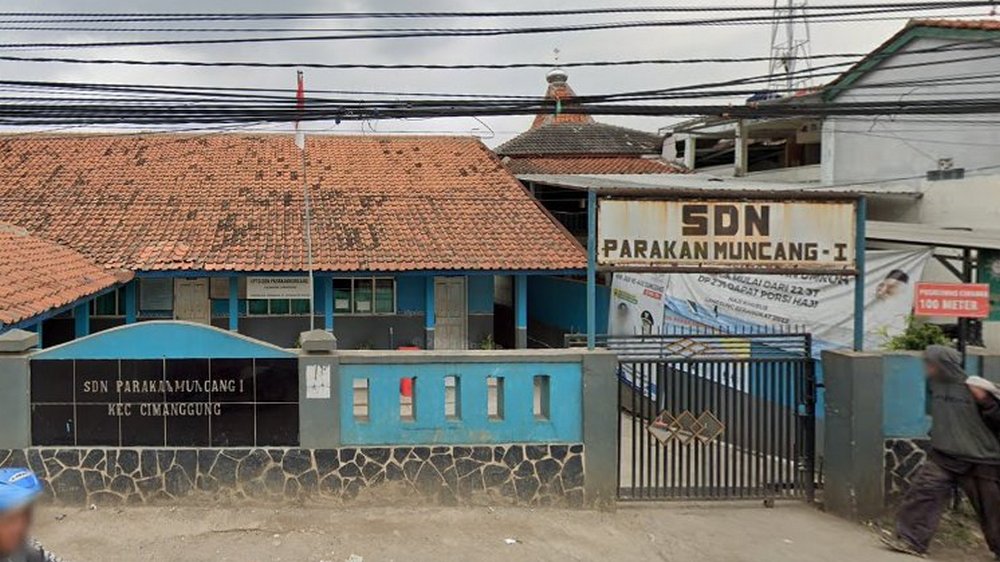 Papan nama SD Negeri Parakanmuncang I Kecamatan Cimanggung
