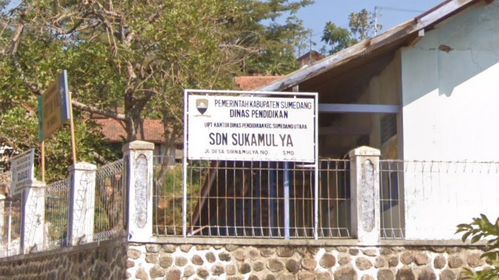 Papan nama SD Negeri Sukamulya Sumedang Utara