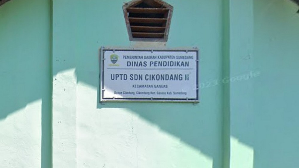 Papan nama SD Negeri Cikondang II Kecamatan Ganeas
