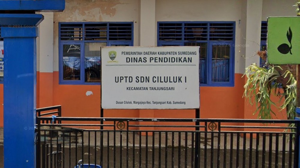 Papan nama SD Negeri Ciluluk I Kecamatan Tanjungsari
