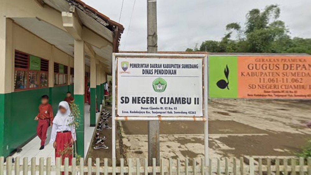 Papan nama SD Negeri Cijambu II Kecamatan Tanjungsari