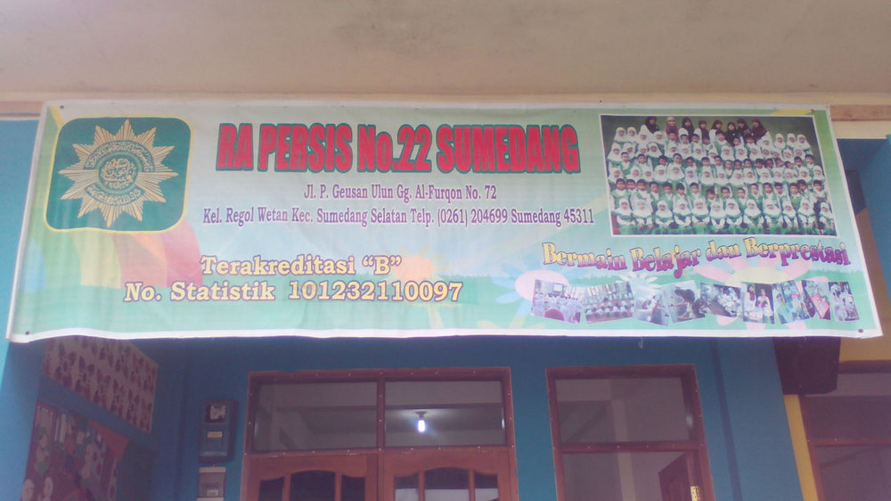 Papan nama RA Persatuan Islam