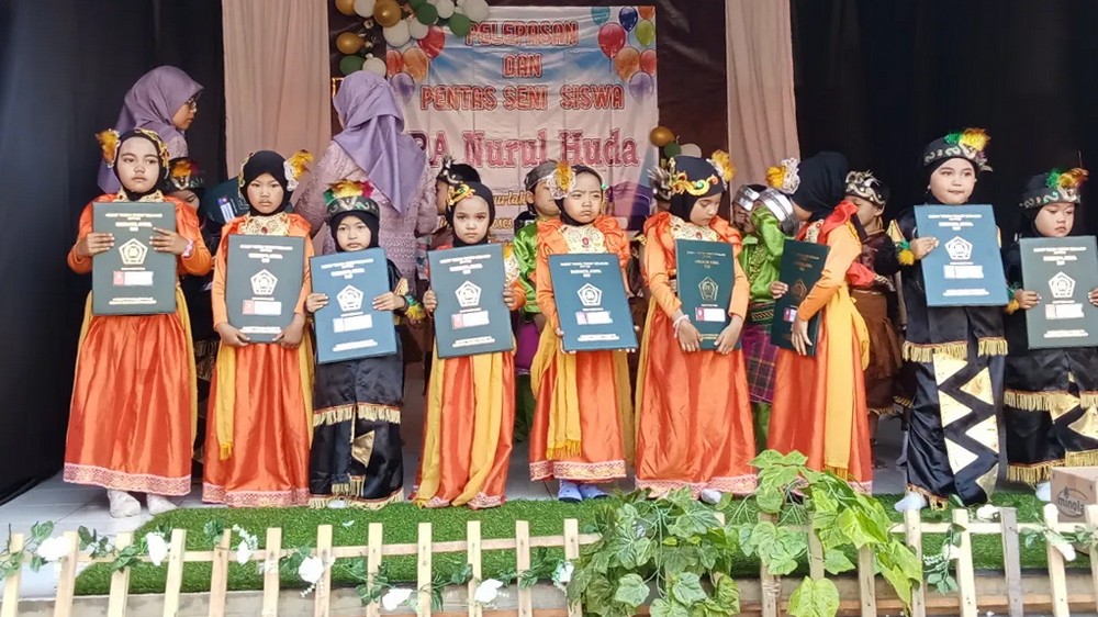 Pelepasan siswa RA Nurul Huda Pasirangin