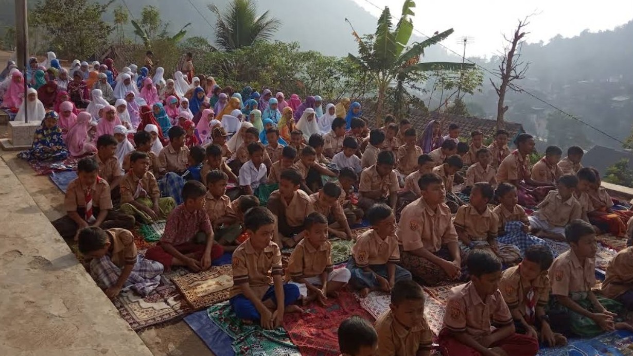 Pembiasaan SD Negeri Karangmulya Sumedang Selatan