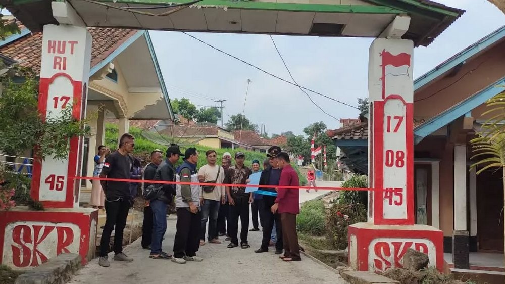 Gapura Kampung Sukarahayu Desa Genteng