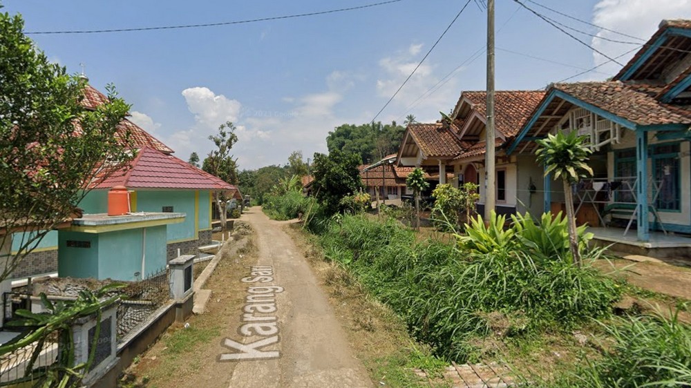 Pemukiman Kampung Cikaramas Desa Sukawangi