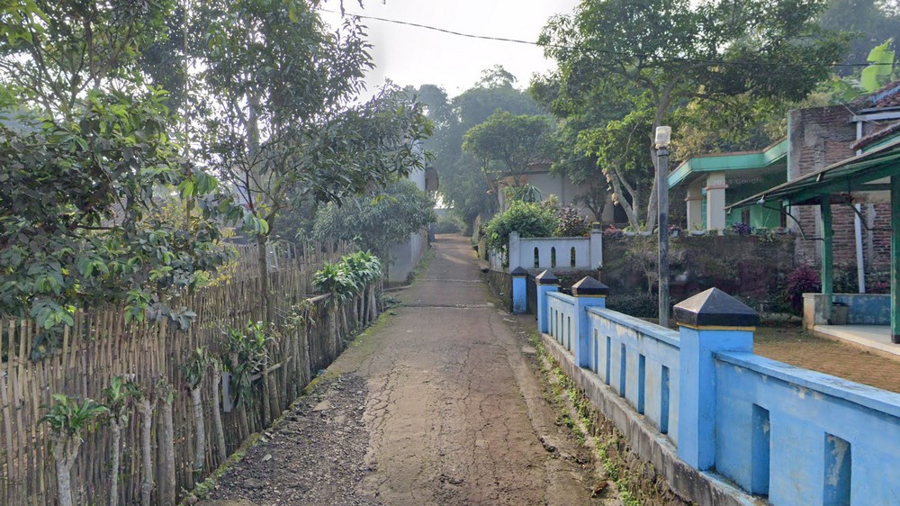 Pemukiman di Kampung Cipeles Desa Gunungmanik