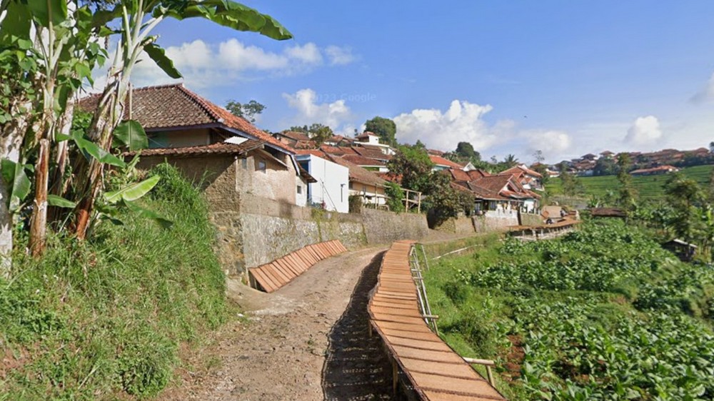 Pemukiman Kampung Puncak Desa Genteng