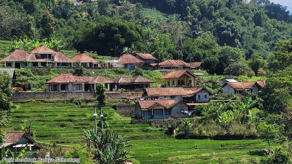 Pemukiman Kampung Panyeuseupan Desa Genteng