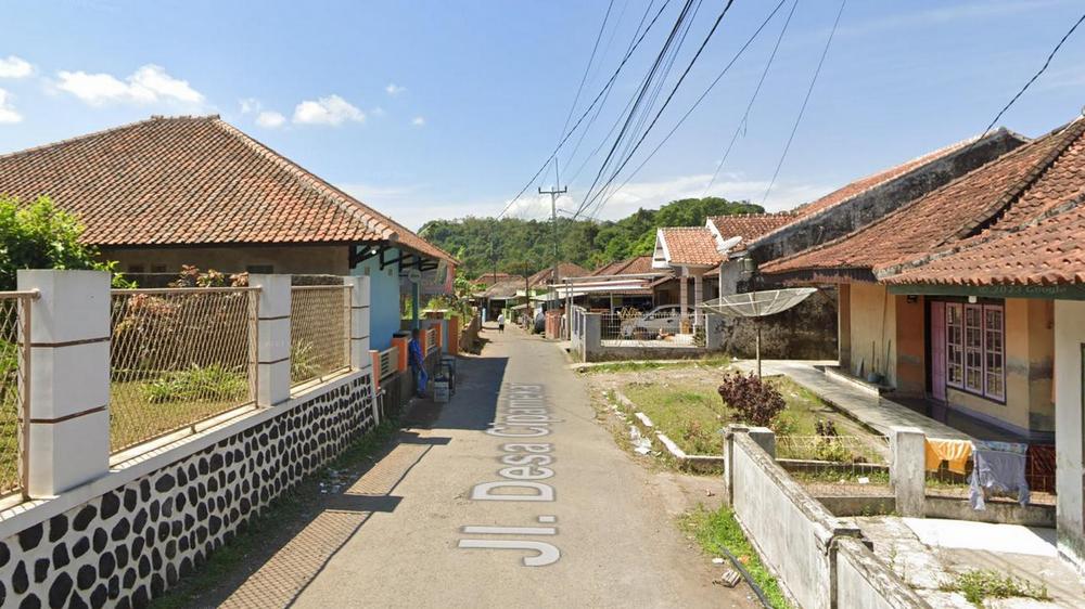 Pemukiman Kampung Sirah Cipelang Desa Cipamekar