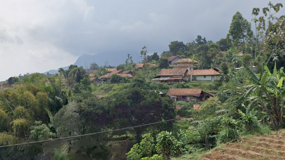 Pemukiman Kampung Lampegan Desa Genteng
