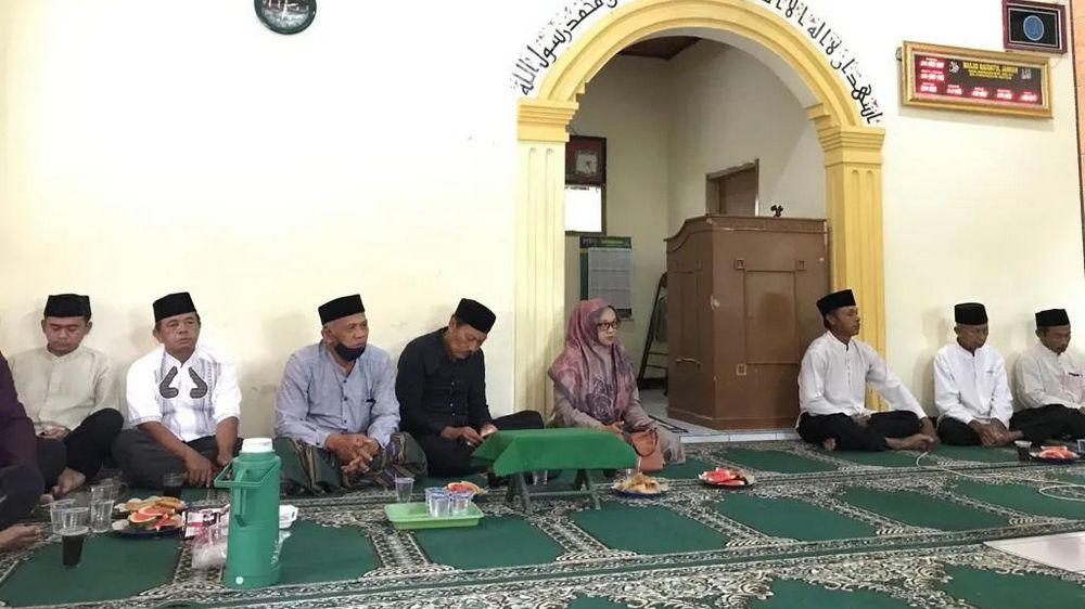 Pengajian di Kampung Sirnamurni Desa Cibeureum Wetan