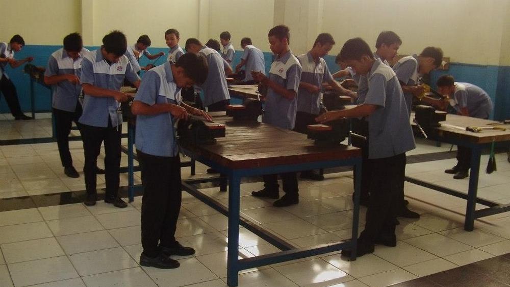 Kegiatan praktek SMK Pemuda 2 Sumedang