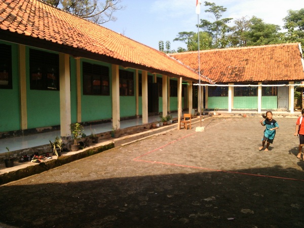 Gedung sekolah SD Negeri Tanjung