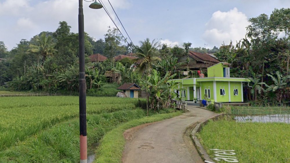 Kampung Bakanbandung Desa Cibungur dari arah selatan
