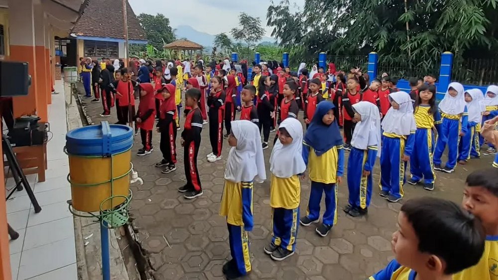 Senam sehat SD Negeri Ciluluk I Kecamatan Tanjungsari