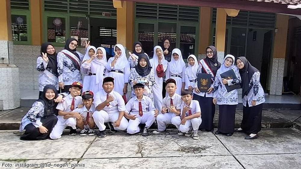 Sebagian siswa SD Negeri Paniis Tanjungkerta