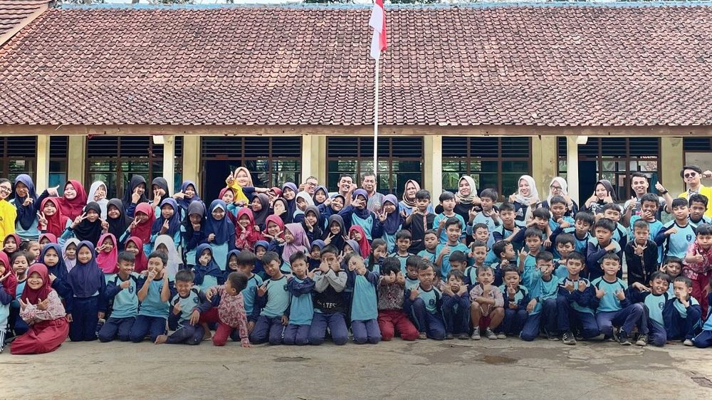 Sebagian siswa SD Negeri Dayeuhluhur Kecamatan Ganeas