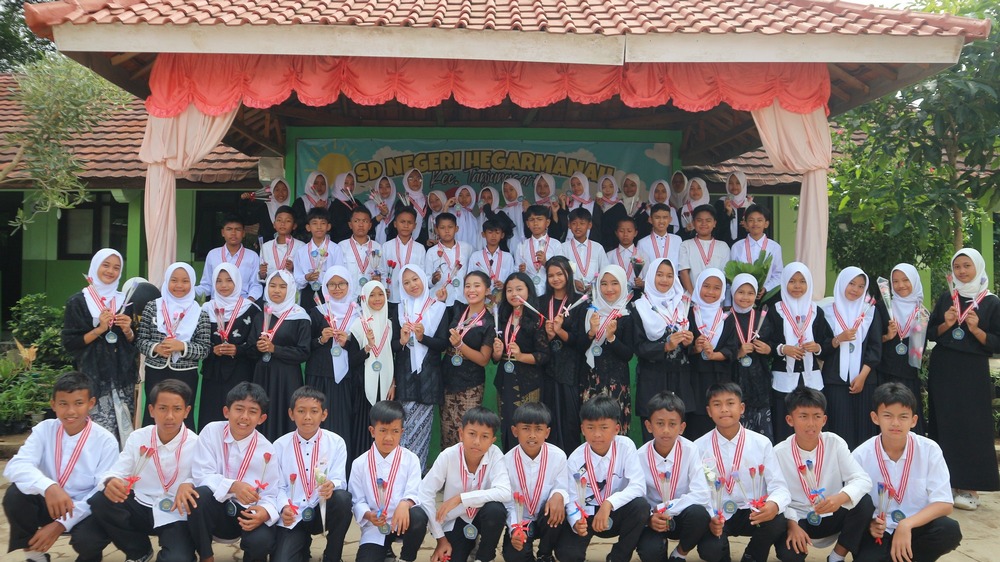 Sebagian siswa SD Negeri Hegarmanah Kecamatan Tanjungsari