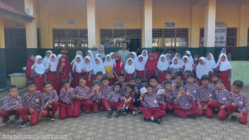 Sebagian siswa SD Negeri Sukamantri Kecamatan Tanjungsari