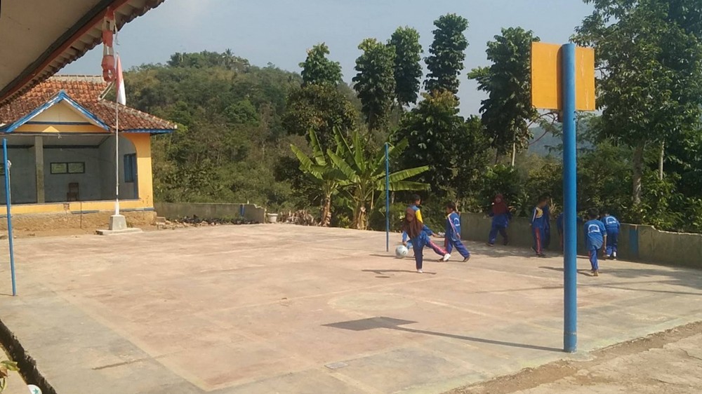 Suasana sekolah SD Negeri Sukanandur Kecamatan Rancakalong