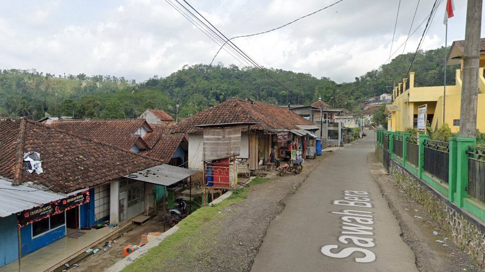 Kampung Bakanbandung Desa Cibungur dari arah timur
