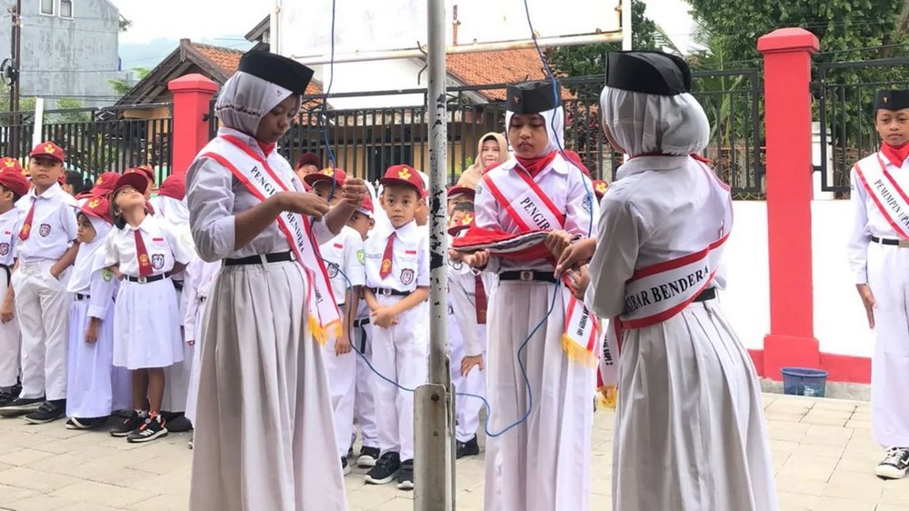 Upacara SD Negeri Gudang Kopi II Sumedang Selatan