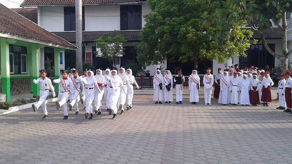 Upacara bendera MIS Assalam